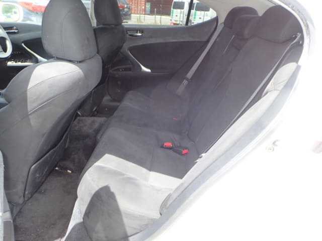 LEXUS IS thumbnail 27