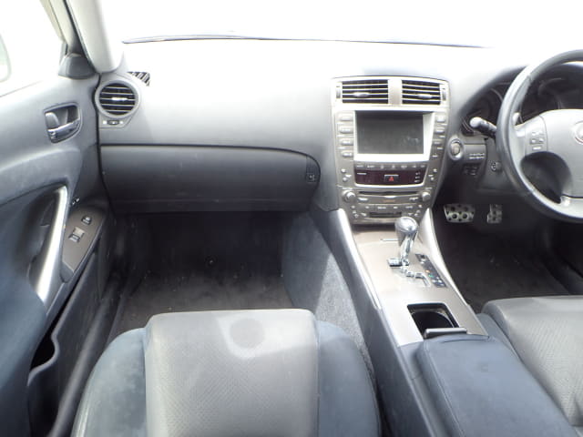 LEXUS IS thumbnail 33