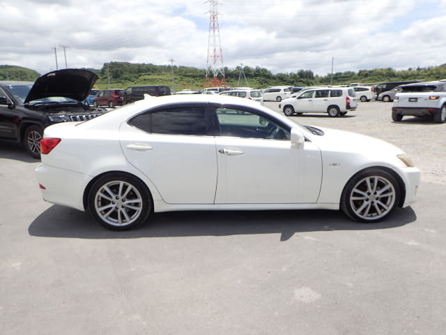 LEXUS IS thumbnail 6