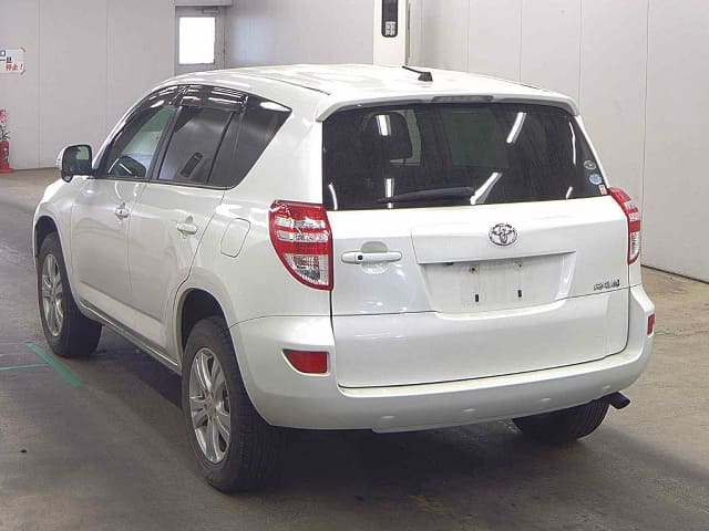 TOYOTA RAV4 thumbnail 4