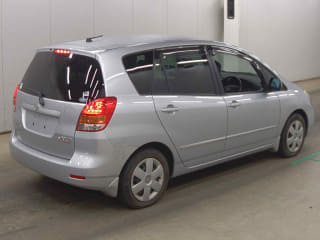 2004 TOYOTA Corolla Spacio
