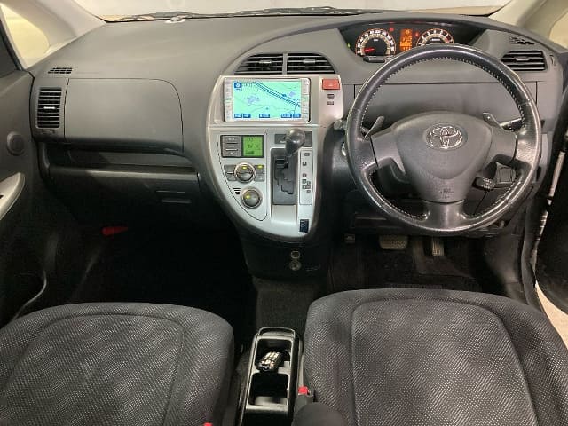 TOYOTA Ractis thumbnail 48