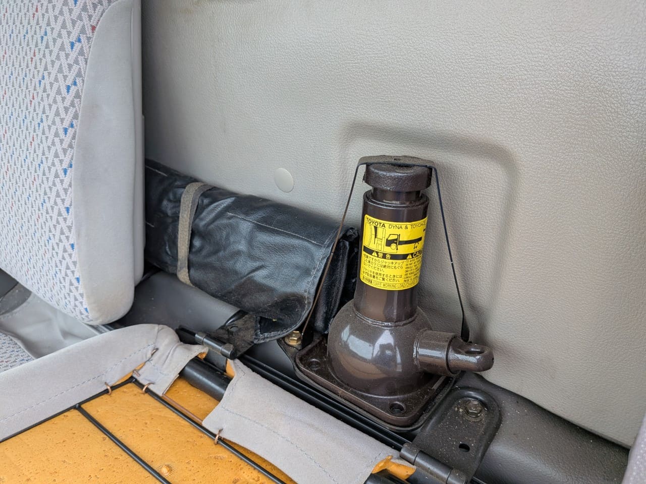 2005 Toyota Toyoace JDM car for sale — photo 21 of 25