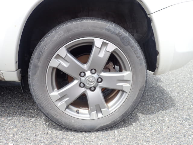 TOYOTA RAV4 thumbnail 10