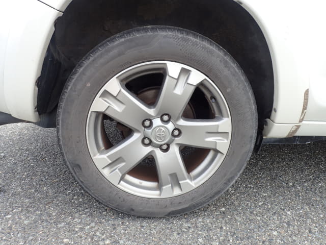 TOYOTA RAV4 thumbnail 11