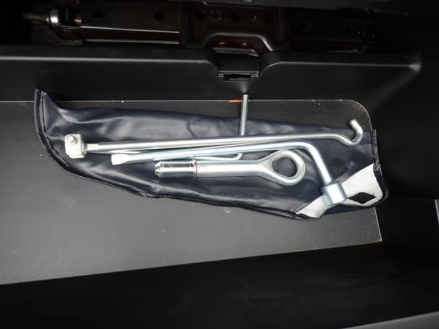 TOYOTA RAV4 thumbnail 30