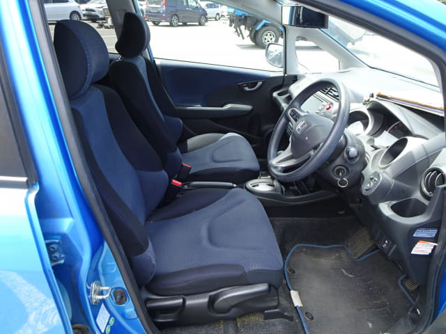 HONDA Fit thumbnail 25