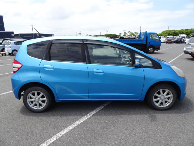 HONDA Fit thumbnail 6