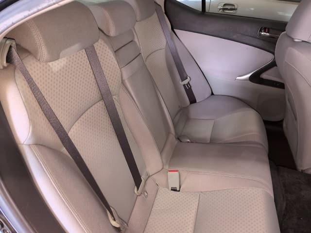LEXUS IS thumbnail 6