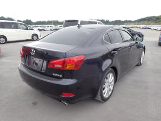 2005 LEXUS IS