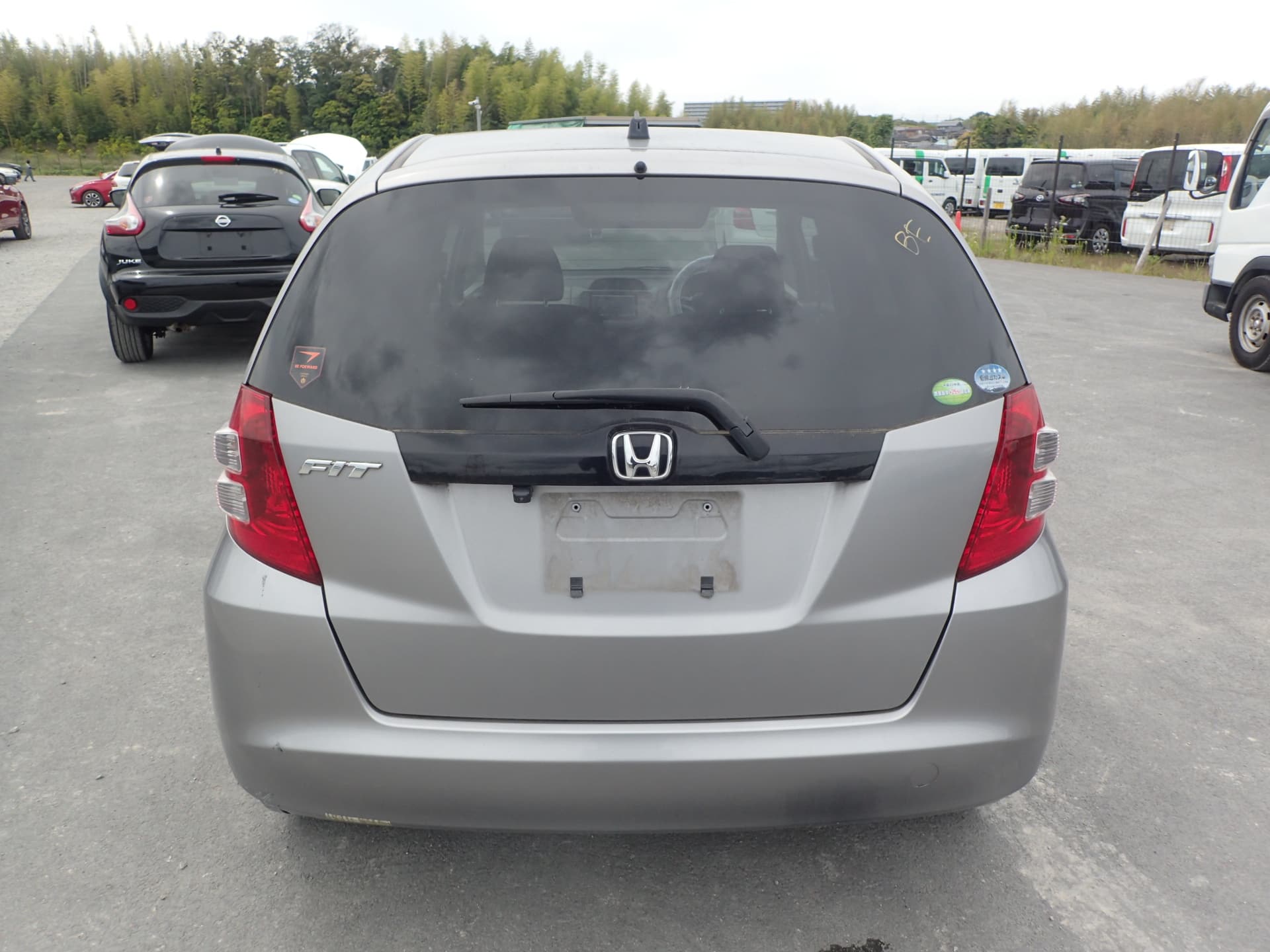 2009 Honda Fit JDM car for sale — photo 4 of 25