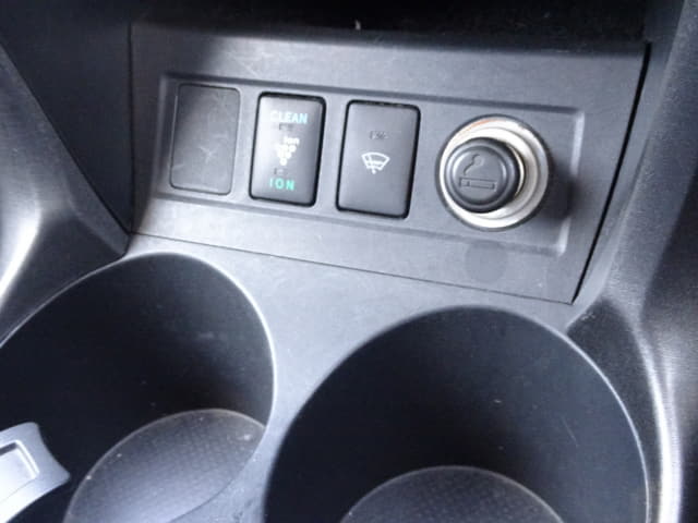 TOYOTA RAV4 thumbnail 43