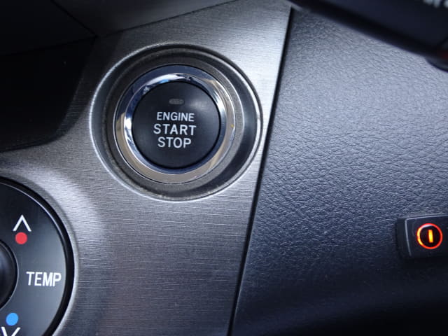 TOYOTA RAV4 thumbnail 42