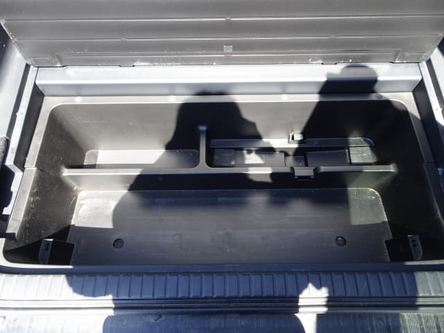 TOYOTA RAV4 thumbnail 29