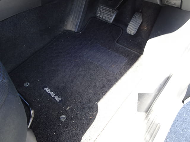 TOYOTA RAV4 thumbnail 45