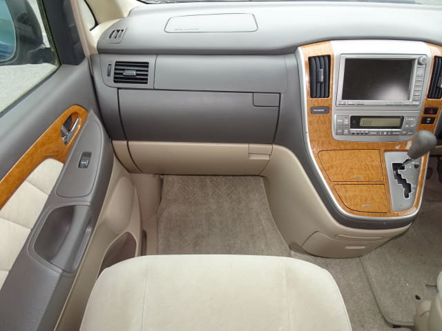 TOYOTA Alphard thumbnail 34