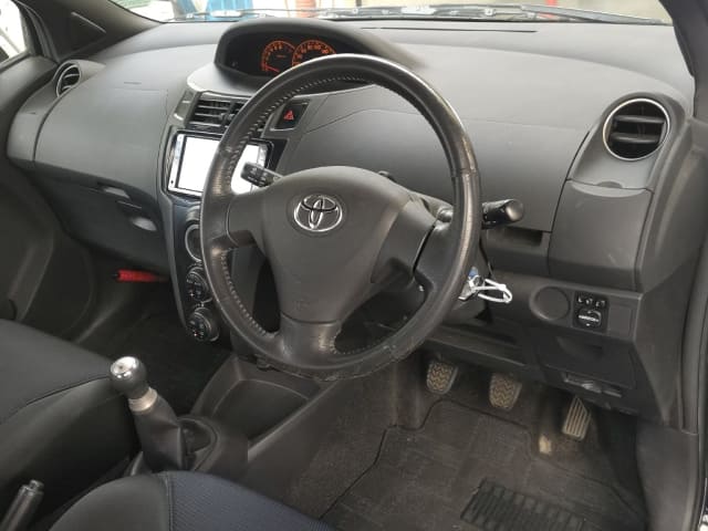 TOYOTA Vitz thumbnail 51