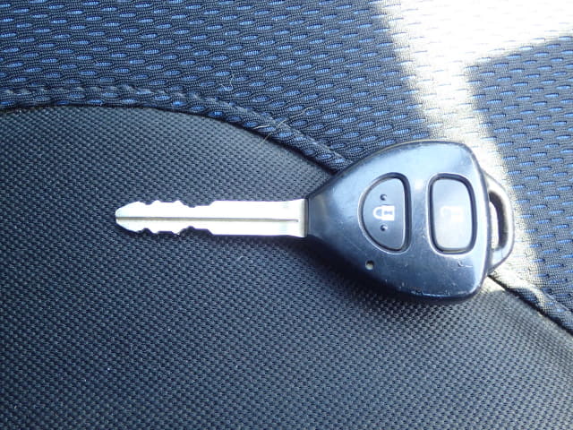 TOYOTA Vitz thumbnail 57