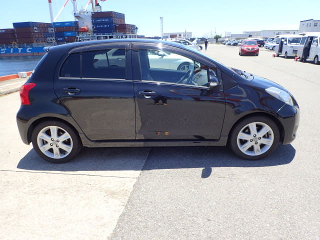 TOYOTA Vitz thumbnail 6