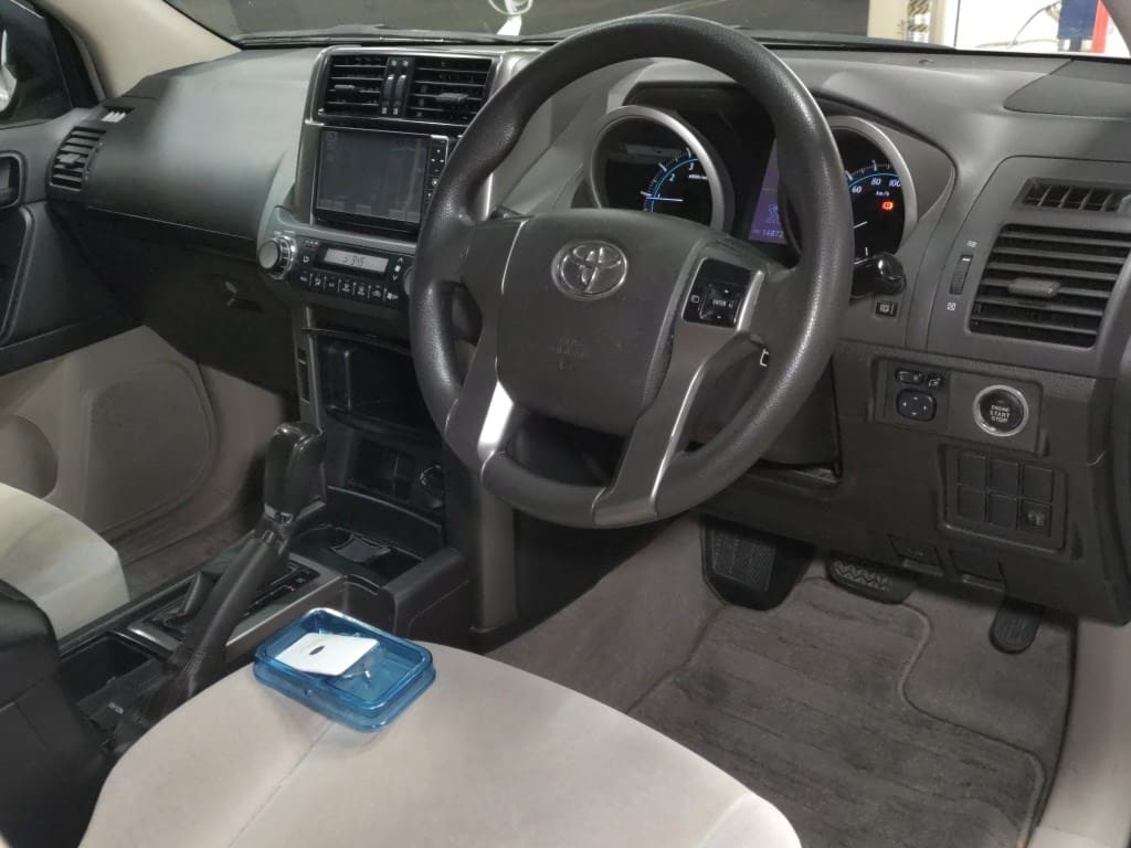 2010 Toyota Land Cruiser Prado JDM car for sale — photo 3 of 6