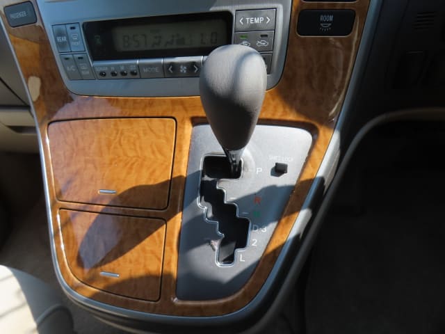 TOYOTA Alphard thumbnail 44