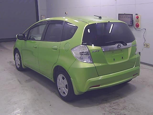 HONDA Fit Hybrid thumbnail 2