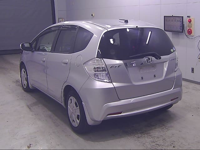 HONDA Fit Hybrid thumbnail 2