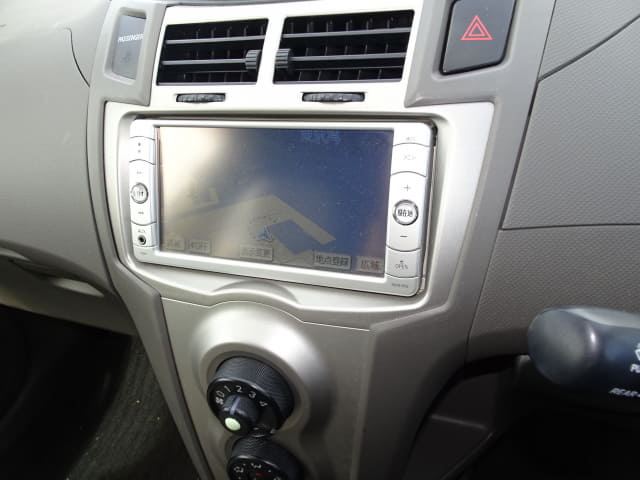 TOYOTA Vitz thumbnail 37