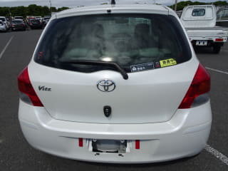 2009 TOYOTA Vitz