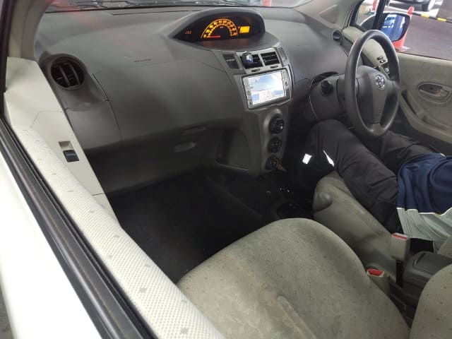 TOYOTA Vitz thumbnail 54