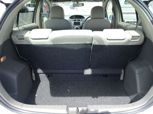 TOYOTA Vitz thumbnail 28