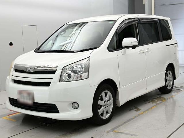 2007 TOYOTA Noah