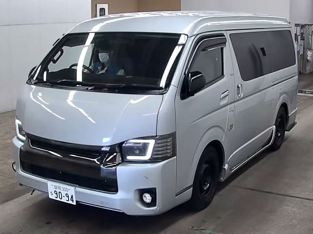 TOYOTA Hiace Wagon