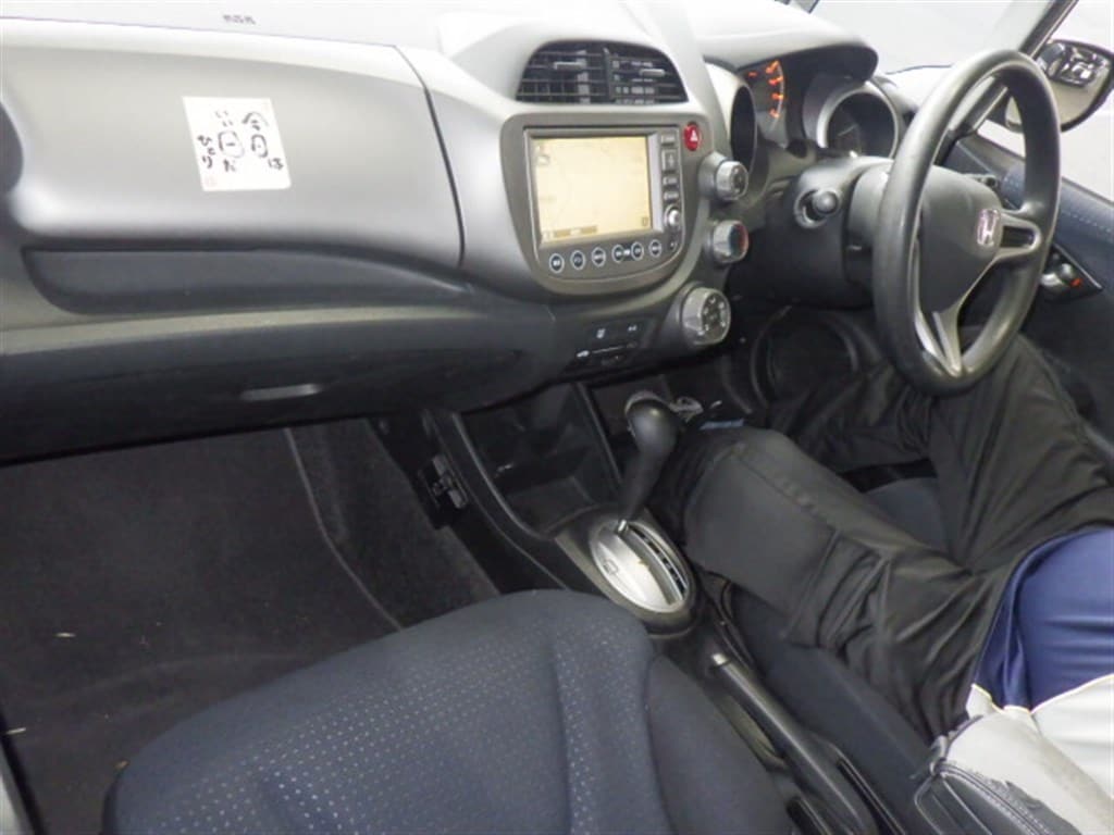 2007 Honda Fit JDM car for sale — photo 3 of 6