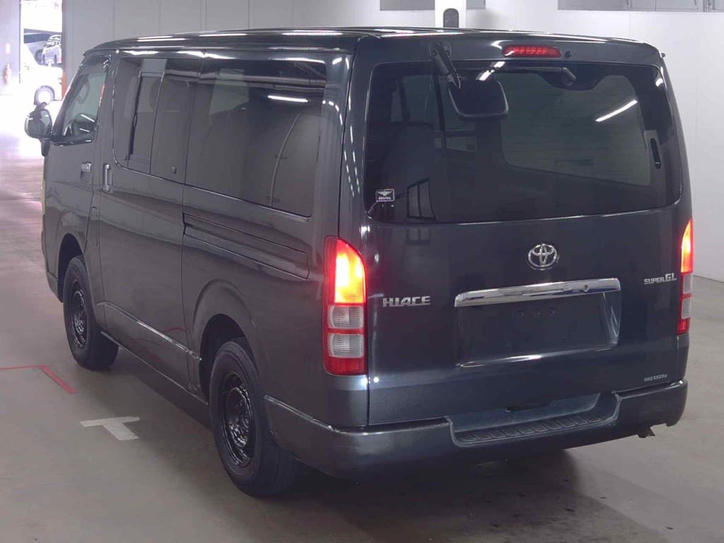 2007 Toyota HiAce JDM car for sale — photo 3 of 6