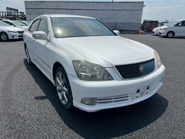 TOYOTA Crown thumbnail 7