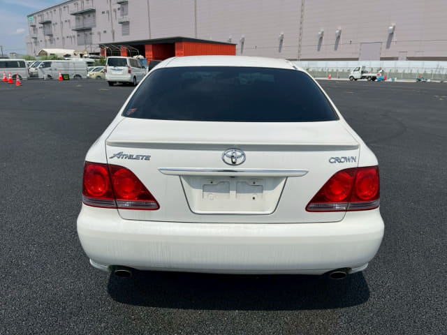 TOYOTA Crown thumbnail 4