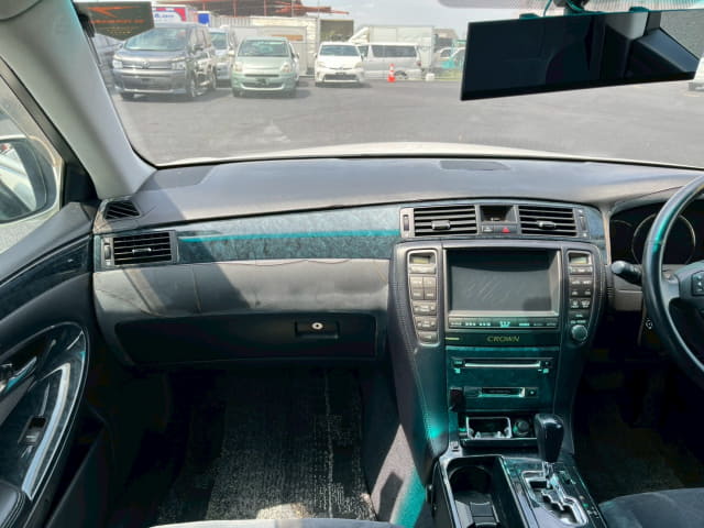 TOYOTA Crown thumbnail 33