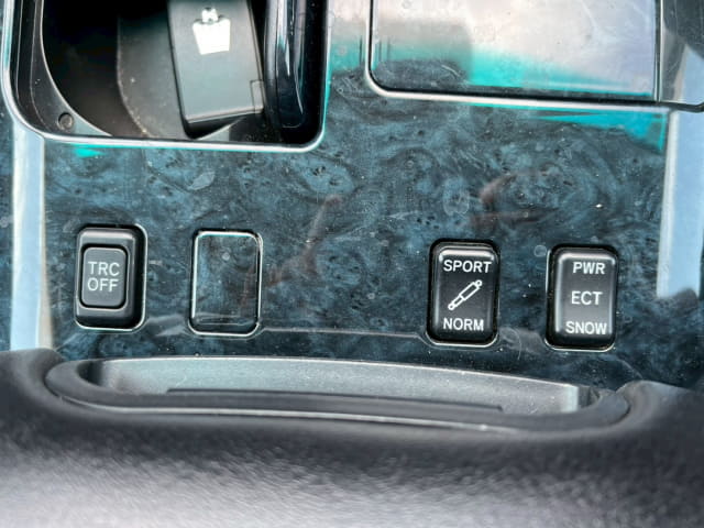 TOYOTA Crown thumbnail 42