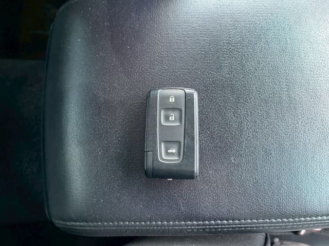 TOYOTA Crown thumbnail 41