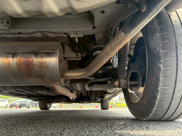 TOYOTA Voxy thumbnail 16