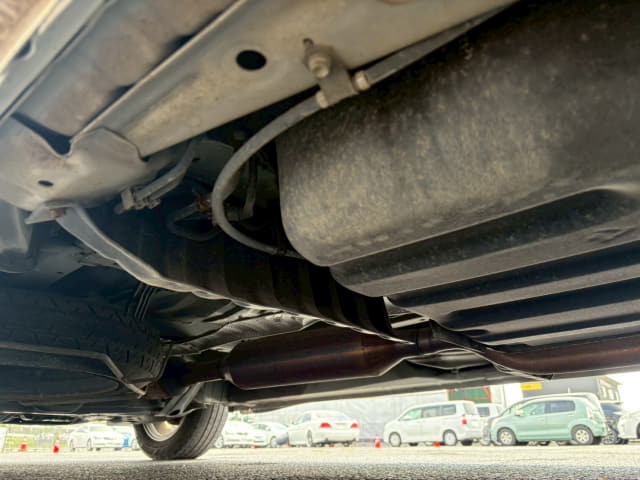 TOYOTA Voxy thumbnail 22