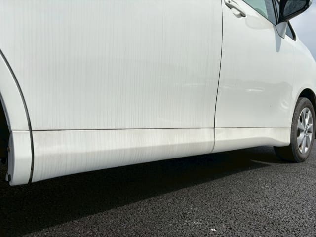 TOYOTA Voxy thumbnail 19