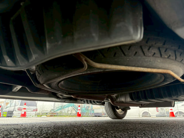 TOYOTA Voxy thumbnail 23