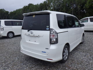 2008 TOYOTA Voxy