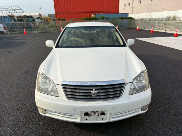 TOYOTA Crown thumbnail 8