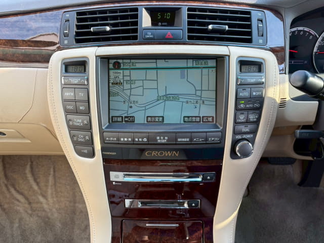 TOYOTA Crown thumbnail 35