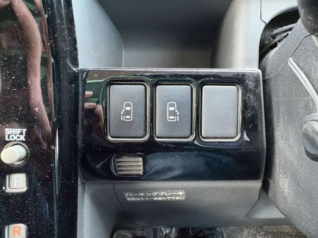 TOYOTA Voxy thumbnail 47
