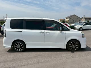 2007 TOYOTA Voxy