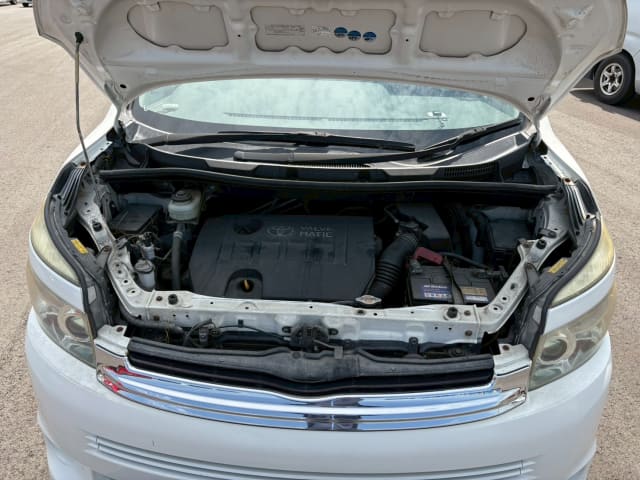 TOYOTA Voxy thumbnail 51